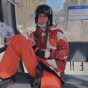 Meet your Posher, Kaylie